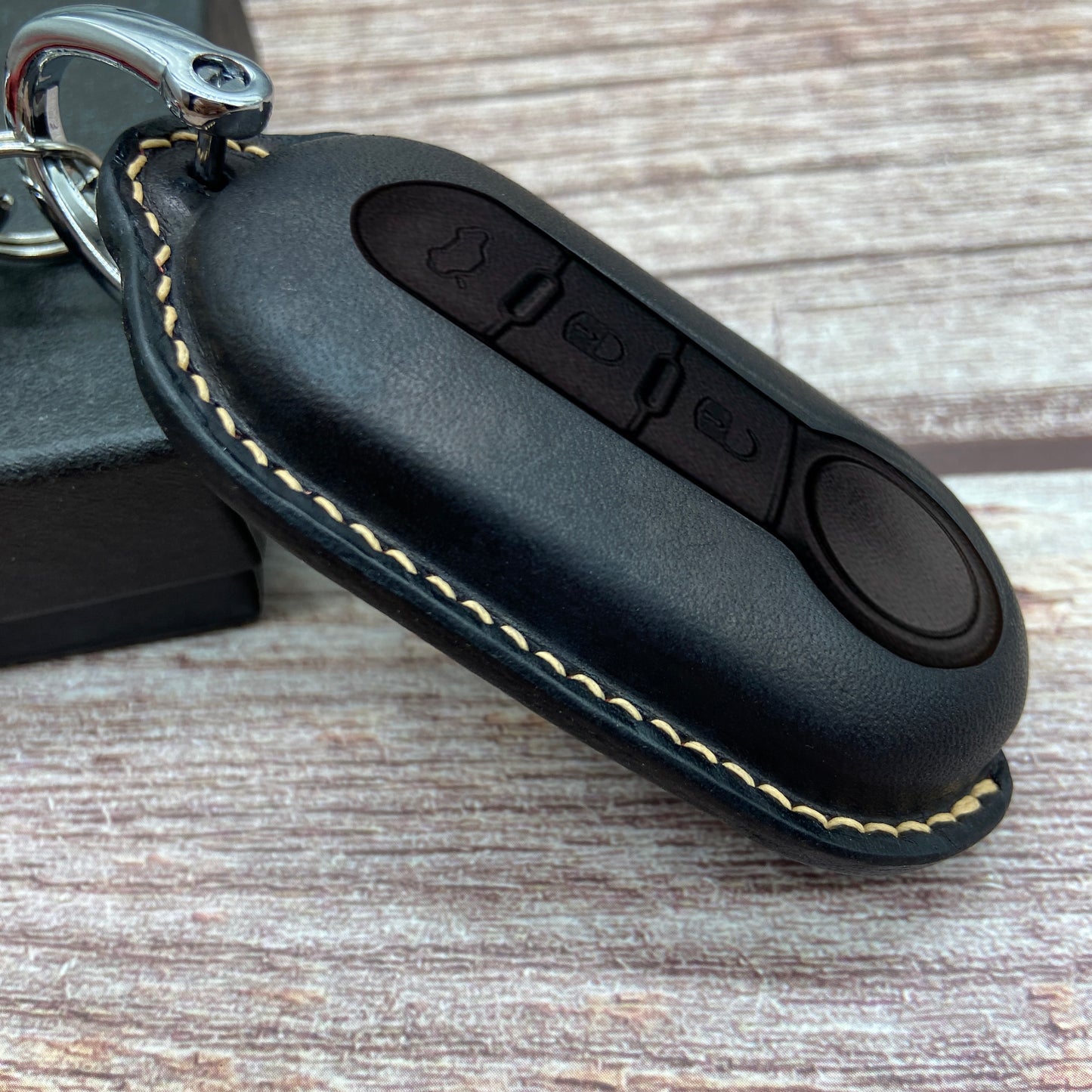 Leather Key Case for 2020-2025 500e Hatchback, 500X SUV - Custom Fob Gift