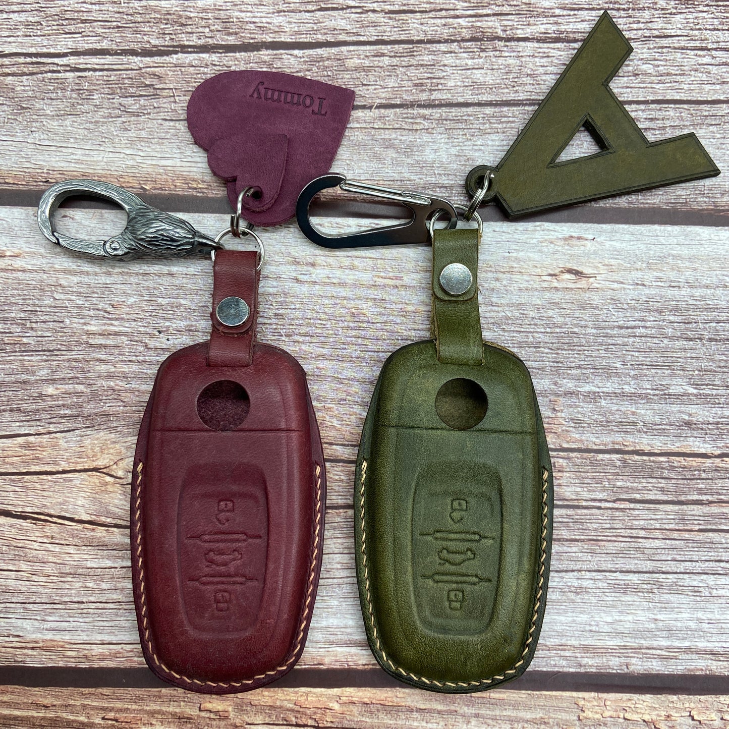 Leather Key Case for 2020-2025 A4, A6, Q5, Q7, S5, RS5, Q4 e-tron - Custom Fob Gift