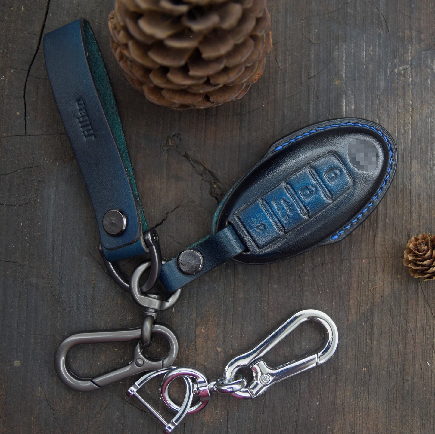 Leather Key Case for 2020-2025 Rogue, Murano, Versa, Altima, Frontier, Z, Leaf - Custom Fob Gift