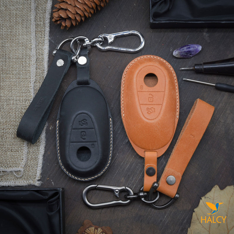 Customized Handmade Leather Volvo Car key Case.Car Key Holder/Case