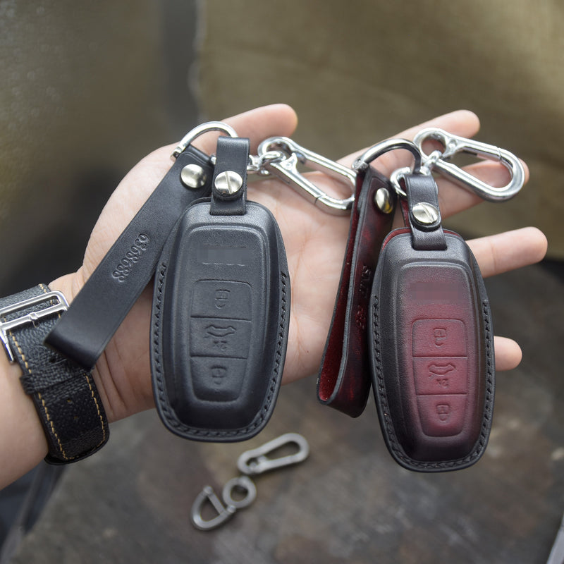 Leather Key Fob Cover fit  for Audi (2018- 2021) Audi A8 A7 A6 A6L C8 Q8 Q7 SQ7, Personalized Keychain